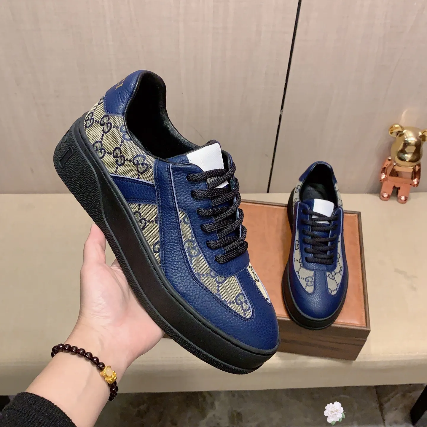 Men's men's shoes💰420💰💰🎩🎩[Lightning][Lightning] "GUCCI*" The latest and most popular casual sports shoes, top brand [seduce] luxury ~ purchasing agent, top quality ~. [Strong] The upper is made of imported breathable cowhide with material ➕ breathable sheepskin feet (•) and fine workmanship. The original stylish and stylish soft rubber wear-resistant and non-slip outsole is light and comfortable on the feet. The real thing looks better when photographed in person. 012: code: 38-44, can be customized to 45, 3️⃣ colors are available